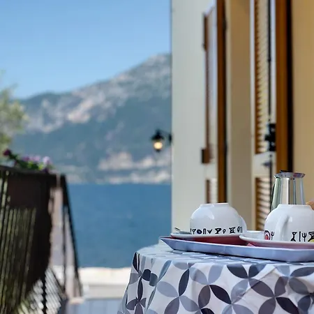 Marilu View * 브렌조네 술 가르다